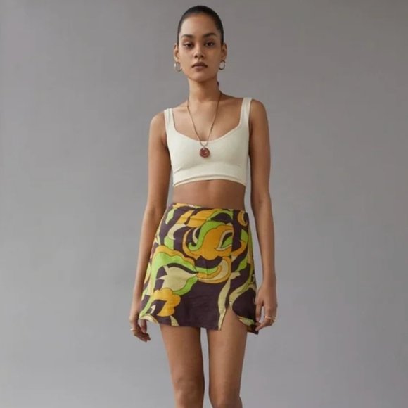Groovy Urban Outfitters Mini Skirt - Picture 1 of 3